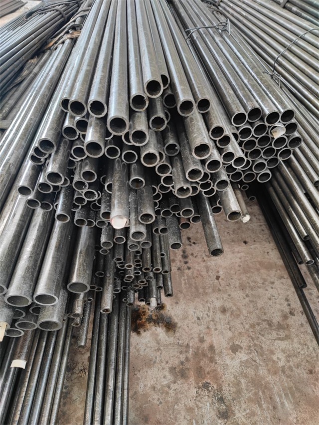 哈密精密光亮无缝钢管厂